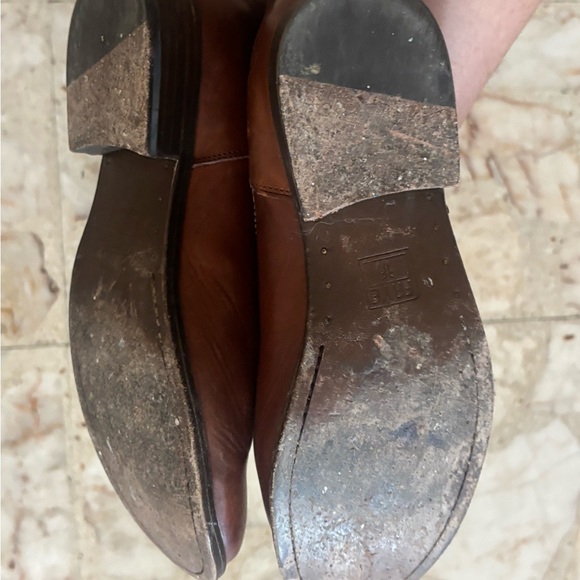 Frye Melissa Back Zip - Picture 9 of 13